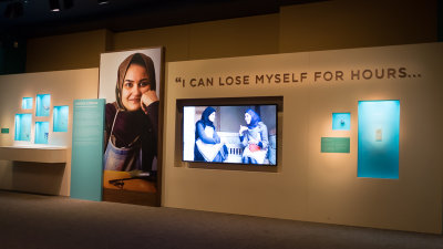 One of the artists was a deaf woman
