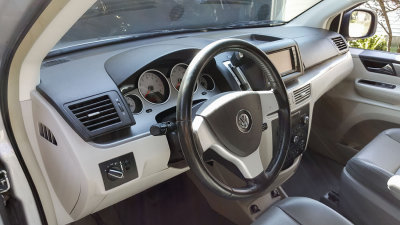 2010 VW Minivan Interior Detail (Gallery) - Premium Interior Detail