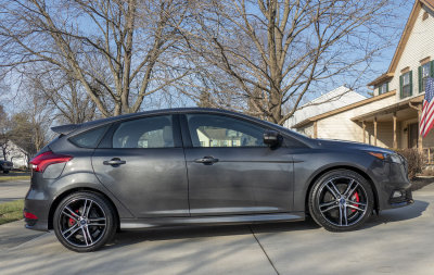 2017 Ford Focus ST (Gallery)