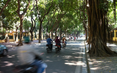 Hanoi, una Ciudad con intenso movimiento y coros multitudinarios de claxon.jpg