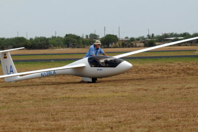 81gliders 025earlydayforKeith.jpg