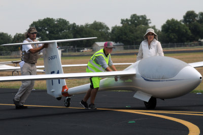 82gliders 012gliders.jpg