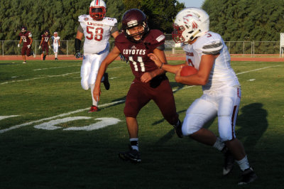 831footballJV 100Uvalde JV Football.jpg