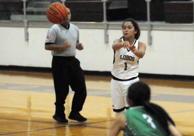 113bbgirls 009lobos.jpg