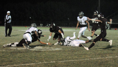 1110football 137footballFFFFFFF.jpg