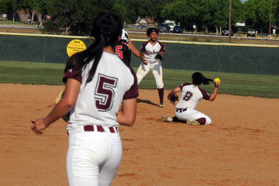 413softball 044lobos.jpg