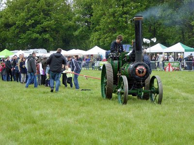 tug of war - engine vs the crowd