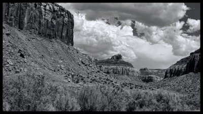 05949_dphdr Canyonlands Needles RX10 III.jpg