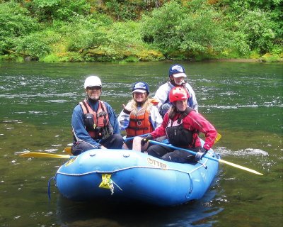  Gary Rollinson with Guy Dickson, Suzie Q, and Lyona Thibault on the North Fork of the Umpqua