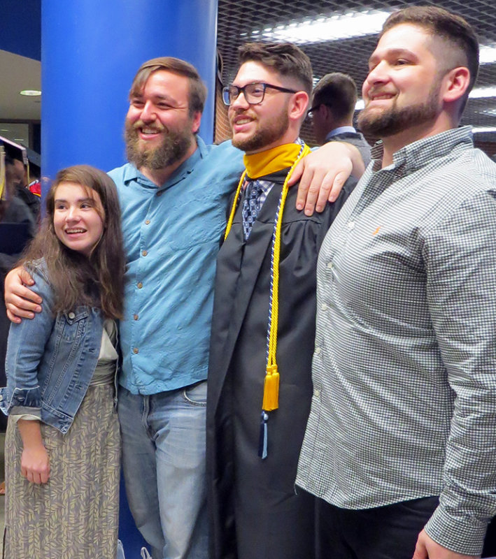 800jcgrad.7529.copy.jpg