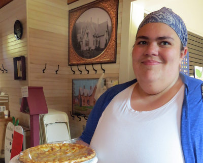 A Happy Tunbridge Piemaker