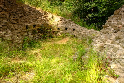 Base  of  tower , by  the  motte , with wooden  beams  support holes .