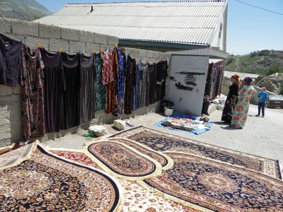 A village street market in Dagestan