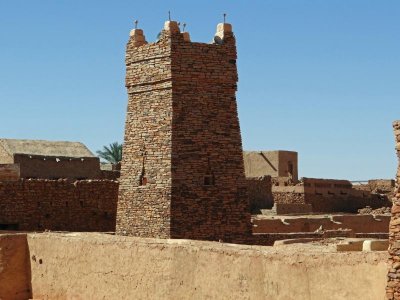 A very famous Mauritania minaret; its picture is on their currency.