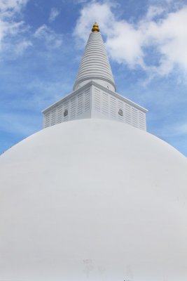  Anuradhapura, Mirisavatiya Dagoba