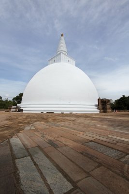 Anuradhapura, Mirisavatiya Dagoba