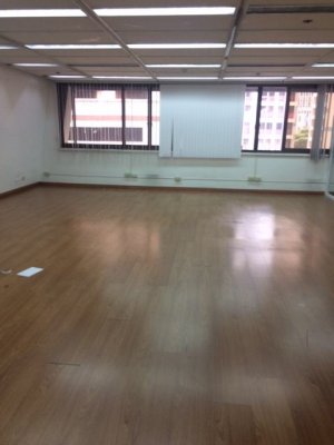 Office Space for Lease in Salcedo 300Sq.m. 