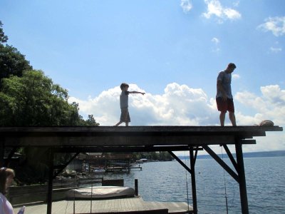 07 Sid and Dylan on the roof 01.jpg