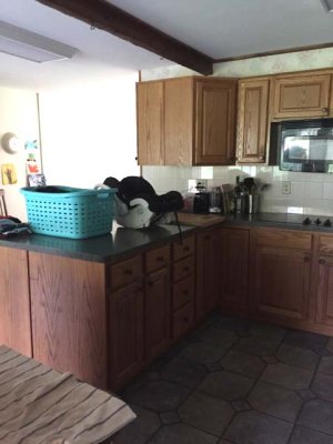 09 Kitchen 02.jpg