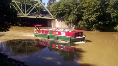 08 Canal boat at Pittsford.jpg