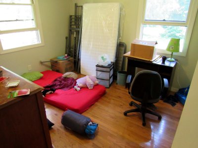 26 Violet's room.jpg