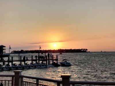 17 Sunset from Shor Seafood Grill 02.jpg
