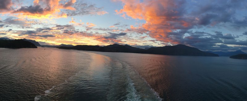 Johnstone Strait Sunset IMG_2959.JPG