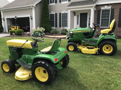 John Deere 2017 X730