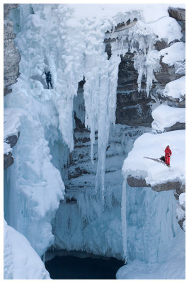 Athabasca Falls in winter.jpg
