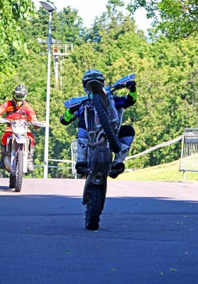 MOTOCROSS IN TOWN