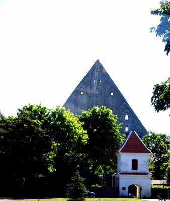 PIRITA CONVENT RUINS