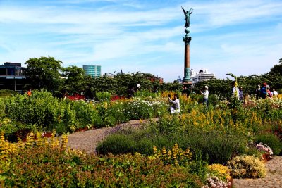 MEMORIAL GARDEN