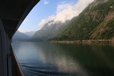 EARLY MORNING APPROACH TO EIDFJORD