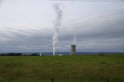 ONE OF SEVERAL GEOTHERMAL POWER PLANTS IN TH AREA