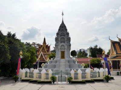 Royal Palace - Stupa Kantha Bopha