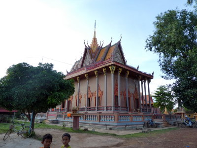 Koh Chen - Buddhist temple