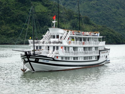 Ha Long Bay - Paradise Luxury - the Junk we were on