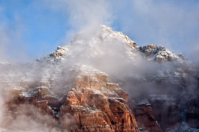Misty Morning at Capitol Butte 8275.jpg