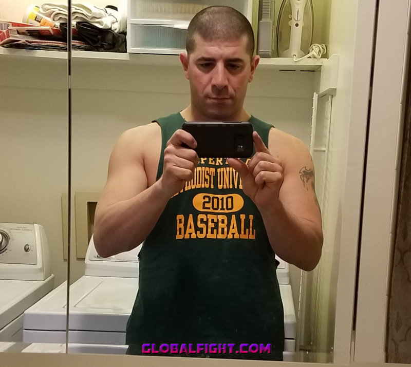 gym selfie bathroom.jpg