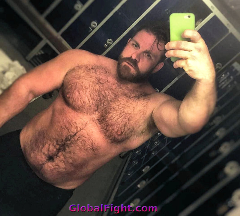 gym selfie lockerroom.jpg