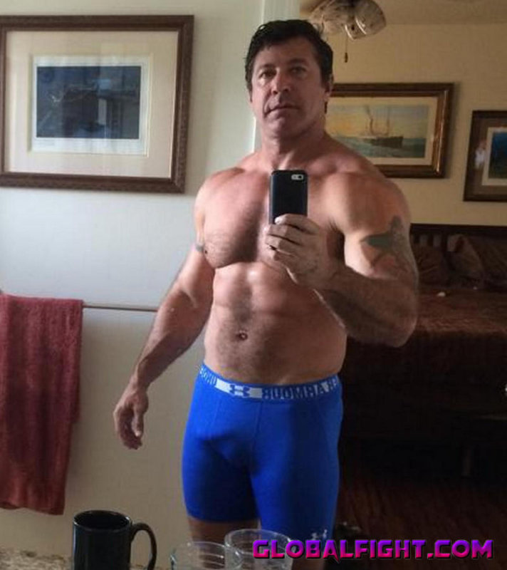 huge muscles bigdaddy.jpg