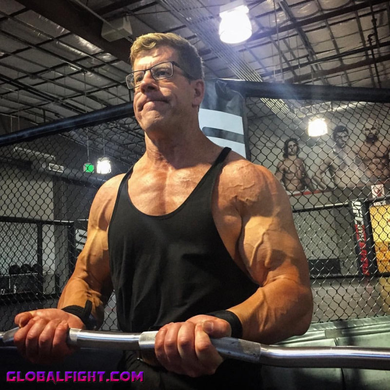 muscle gym webcam.jpg