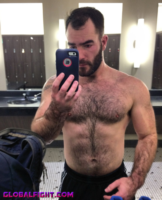 very hairy musclejock.jpg