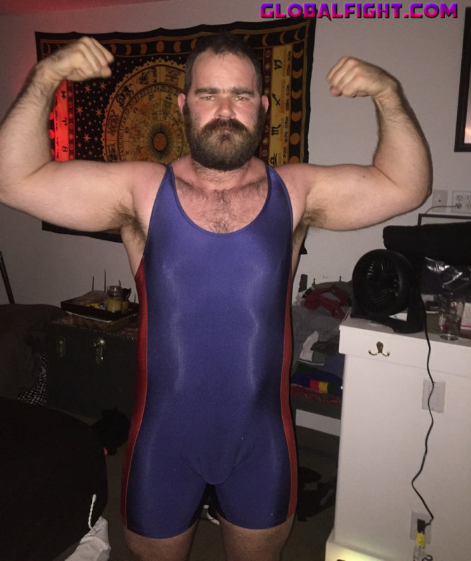 gay musclebear wrestler.jpg
