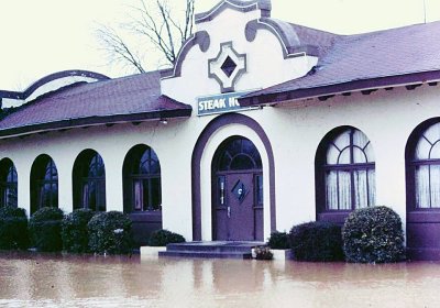 Brookes Steak House at flood in 1975