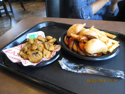 Spicy fried mushrooms and nibblers. 