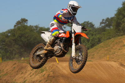IMG09650_PBase.jpg