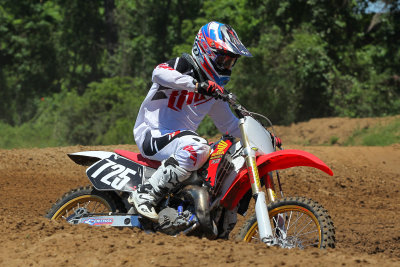 IMG09685_PBase.jpg
