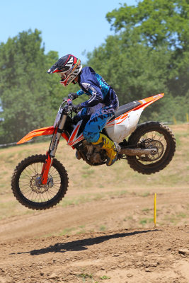 IMG09713_PBase.jpg