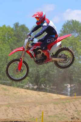 IMG09715_PBase.jpg